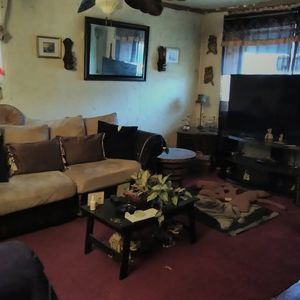 Meet your Posher, Peggy